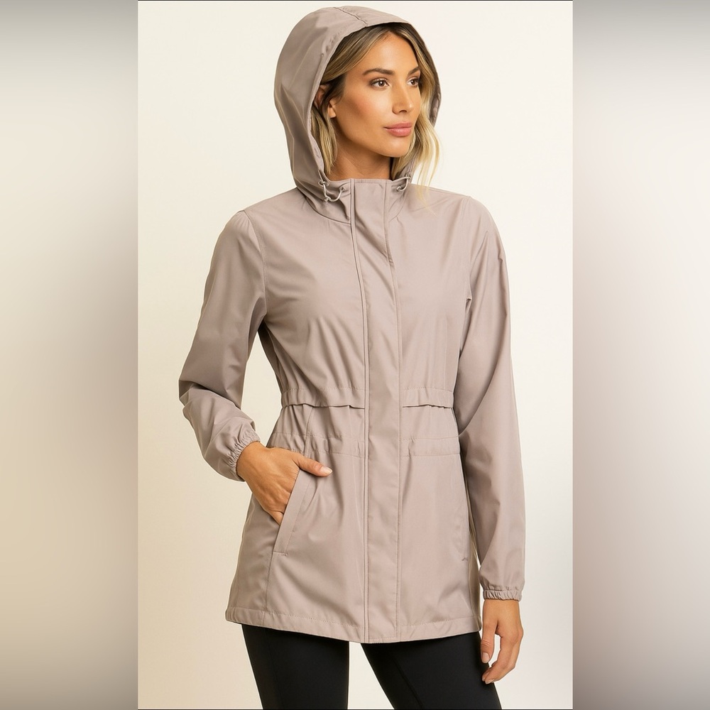 New Balance (R $98) WaterProof Hoodie Jacket NWT